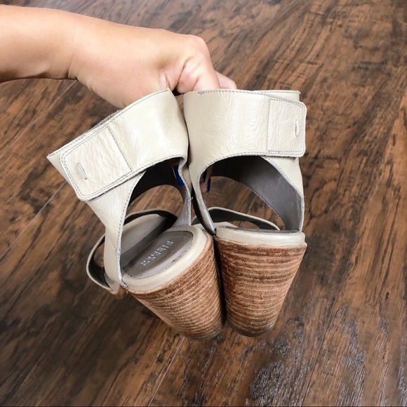 Eileen Fisher • Arts Ankle-Cuff Sandal stone beige wrap heel washed leather - Picture 10 of 15